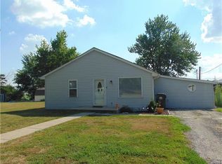 205 Stone St, Dupo, IL 62239