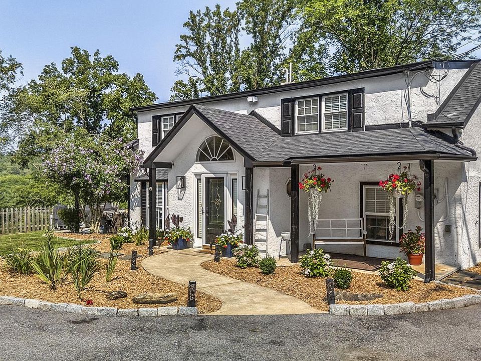 1st image of 75 Lyndell Rd