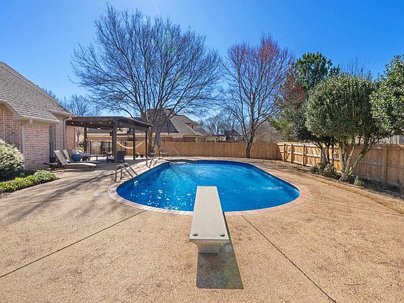 4th image of 1339 Winoka Rd