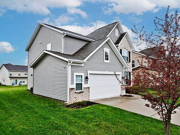 2nd image of 5200 Charmaine Ln