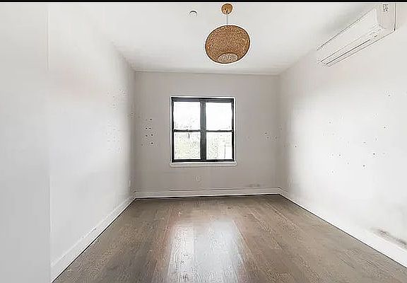 4th image of 1281 Nostrand Ave #2D
