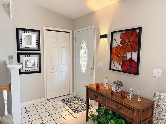 3rd image of 3131 Glen Oaks Blvd