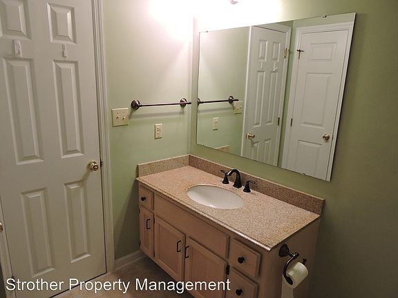 5th image of 5532 Robmont Dr