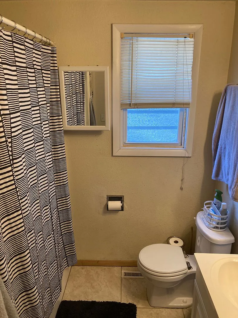 1118 E. Kane Pl. — Photo 3