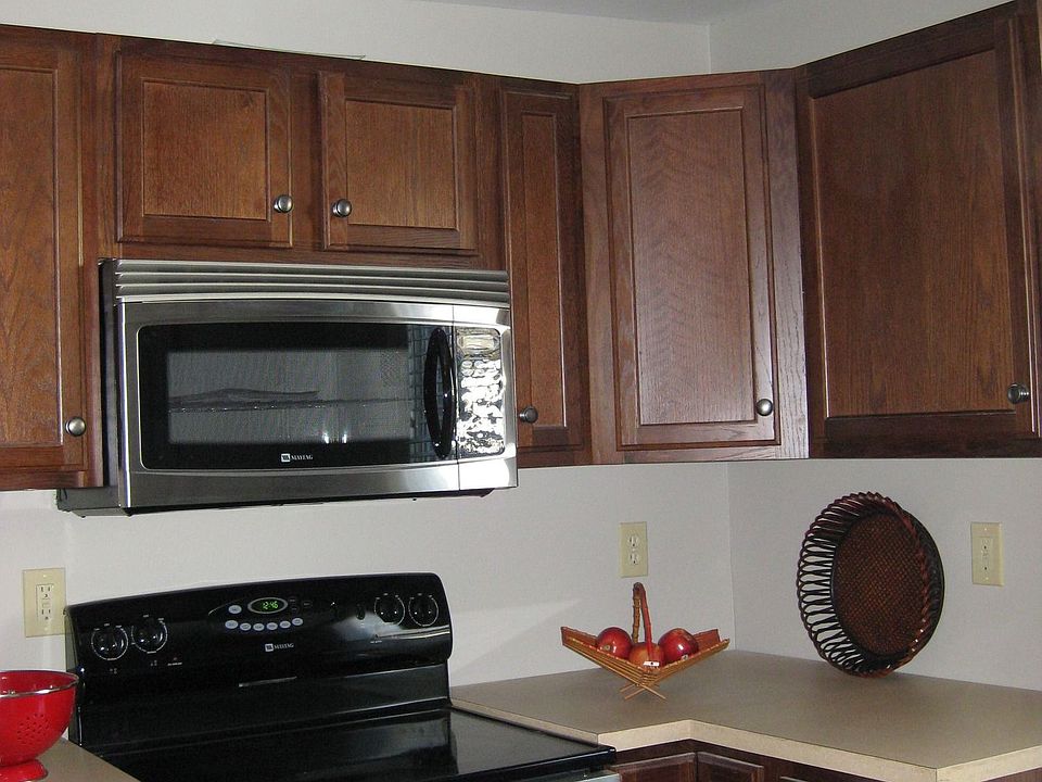 All New Stainless Appliances!