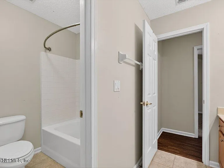 1634 Majestic View Ln — Photo 41