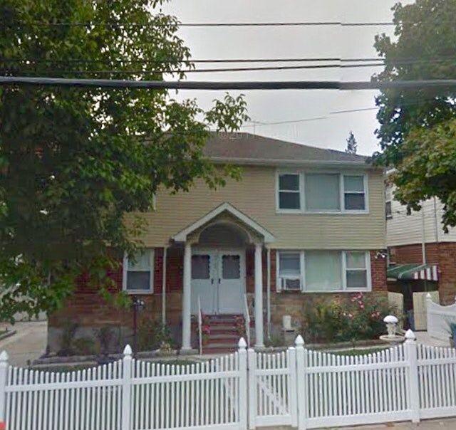 1st image of 14748 20th Ave #1