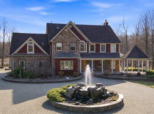 14 Stonewall Court, Warwick, NY