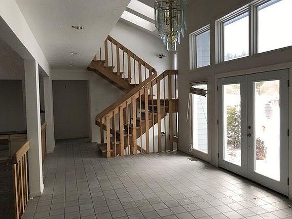 3rd image of 4820 Dargate Ln
