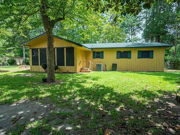 2nd image of 684 Sherwood Forest Dr