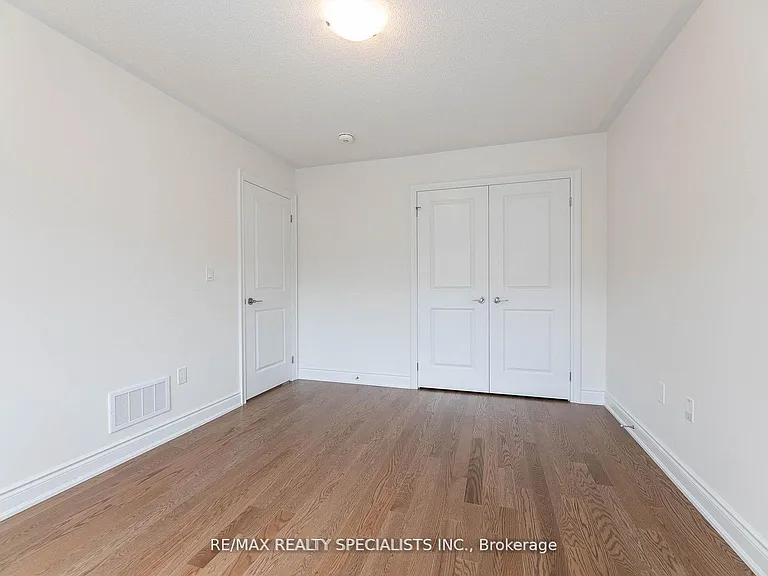 86 Bermondsey Way — Photo 18