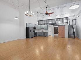 3435 Cesar Chavez St, San Francisco, CA
