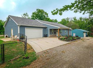 1500 S Pelzer Rd, Boonville, IN 47601