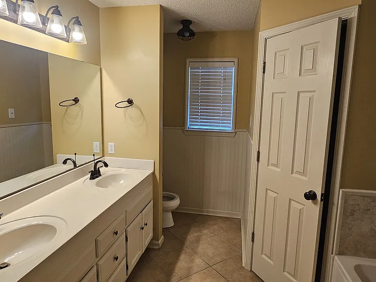 52 Springridge Dr — Photo 9