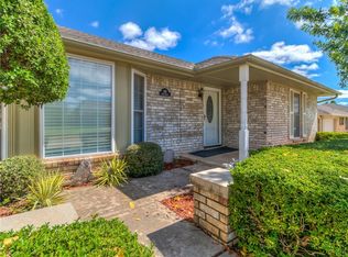 120 E Platt Dr, Yukon, OK 73099