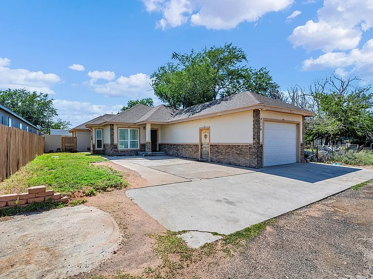 3114 S County Road 1193 — Photo 2