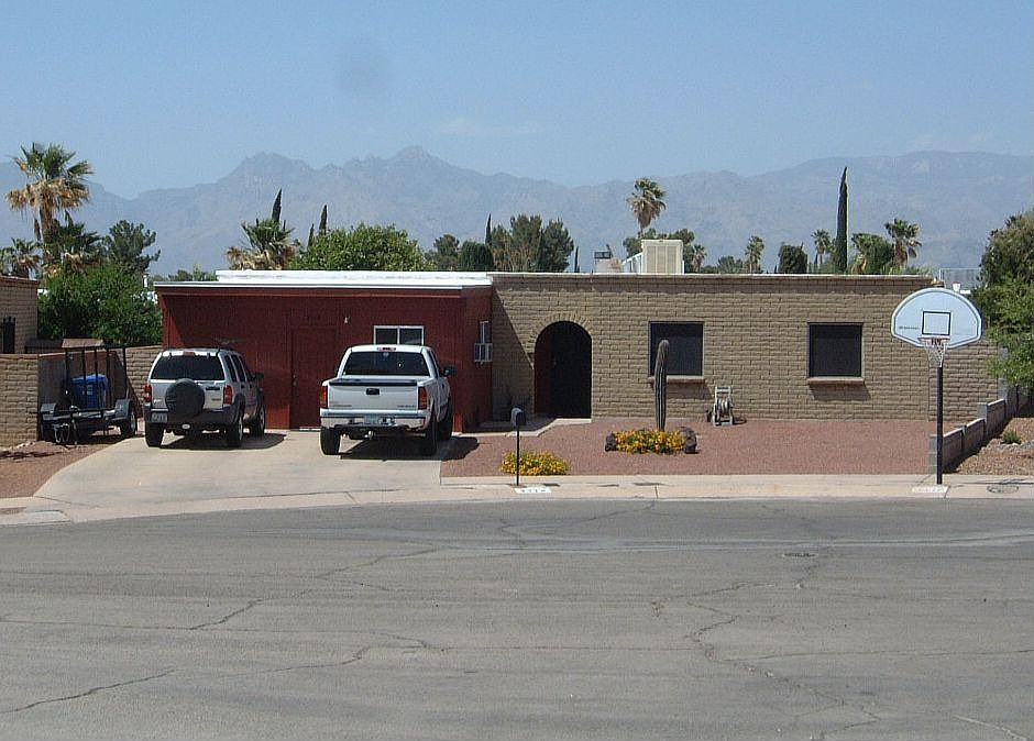 Quiet cul de sac, great mountain views