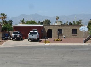 2118 S Roberto Pl, Tucson, AZ 85710