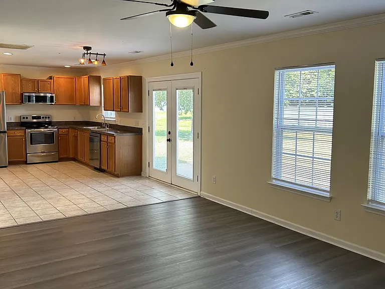 178 Tibton Cir — Photo 11