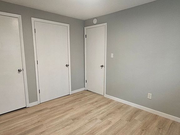5th image of 2076 N Bilbrey Ln