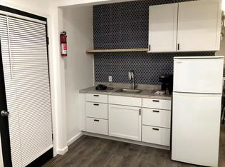 3525 Joslyn Rd APT 2, Auburn Hills, MI 48326
