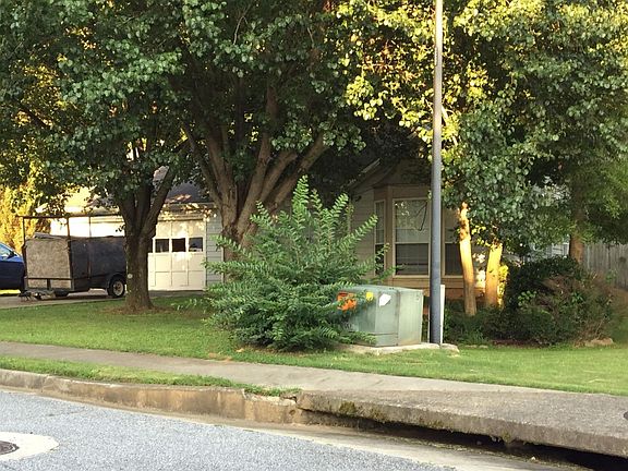 3rd image of 3150 Jorden Crest Ct