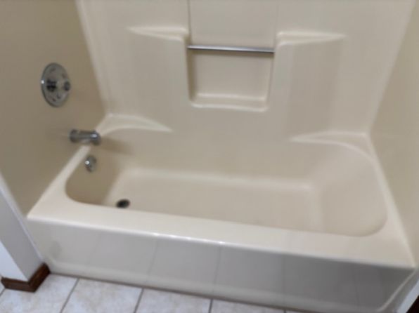 100 W Cook St, Manteno, IL 60950
