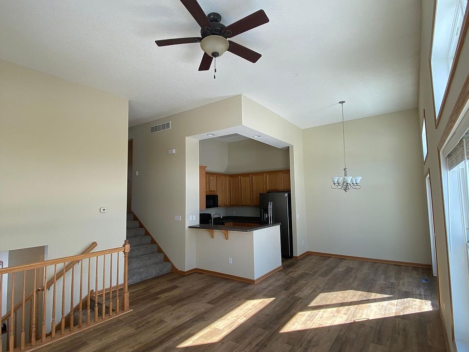1st image of 5157 Farnham Dr N