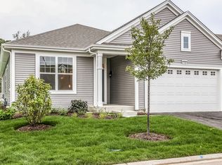 1063 Glendale Rd, Pingree Grove, IL 60140