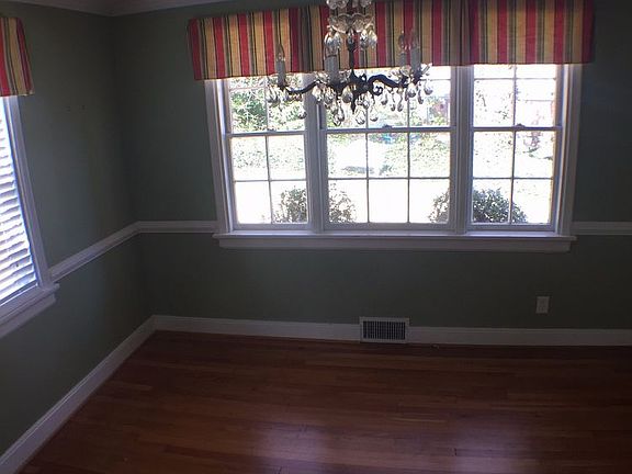 4th image of 826 Westham Pkwy