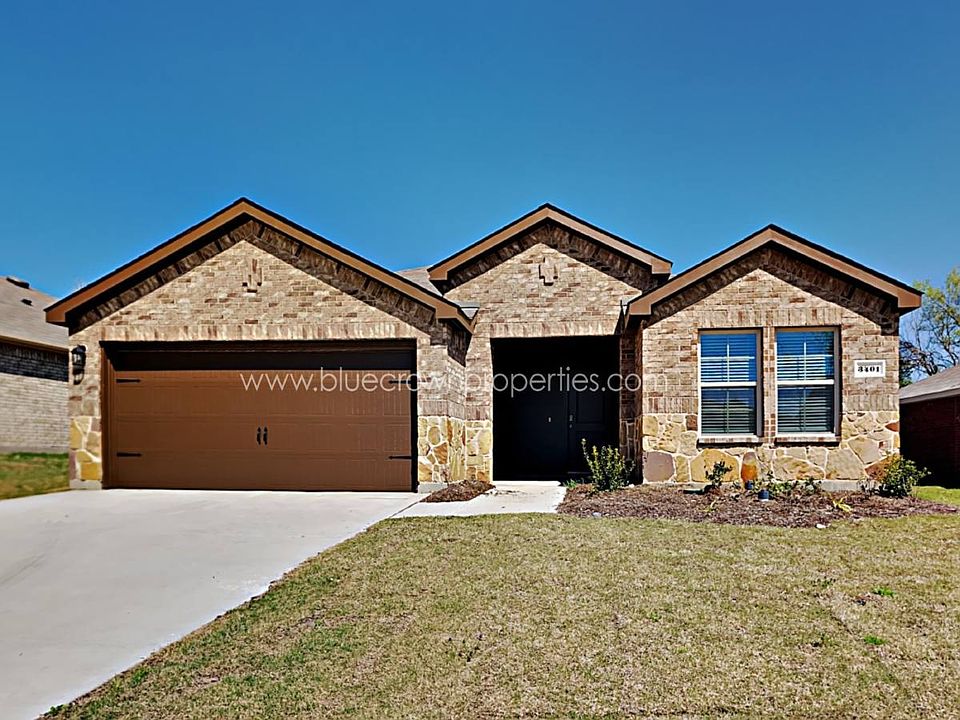1st image of 3401 Sweetwater Way