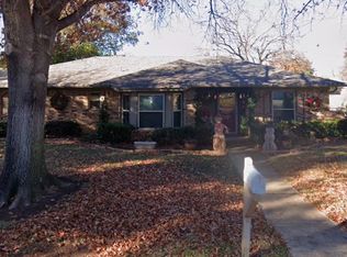 2712 Lucas Dr, Arlington, TX 76015