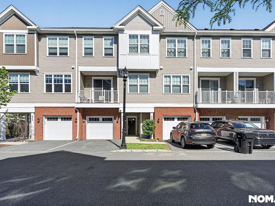 1st image of 404 Dickson Ct