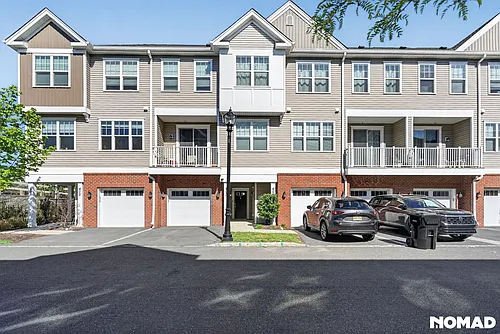 404 Dickson Ct Photo 1