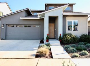 1737 Ball Dr, Woodland, CA 95776