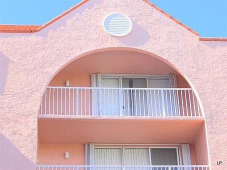 3rd image of 3930 S Roosevelt Blvd #N402