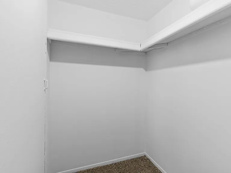 Briarcliffe Apartments & Townhomes — Photo 35