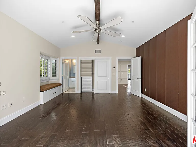 1147 Centinela Ave — Photo 27