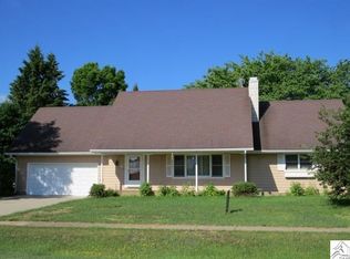 20 Locust Dr, Babbitt, MN 55706