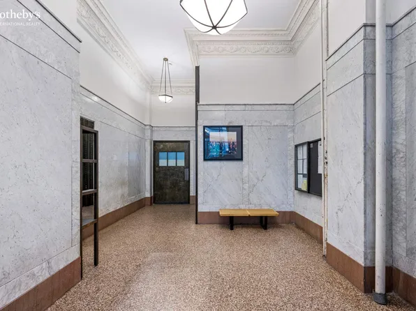 348 West 38th Street 11E image 13 of 13