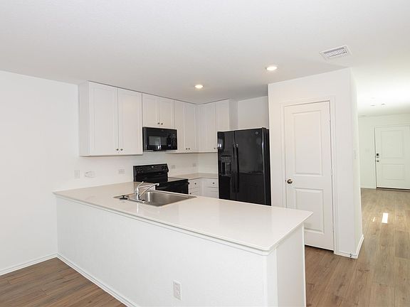 4th image of 544 Rancho Del Cielo Loop