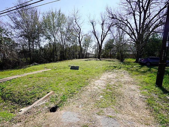 2nd image of 3636 Goodhope St