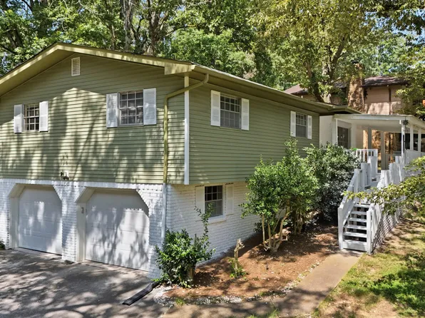 1300 Highcrest Dr, Hixson, TN 37343