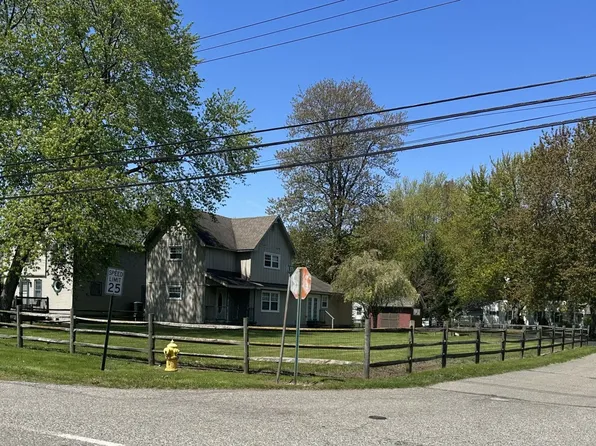 11231 Harold Dr, Luna Pier, MI 48157