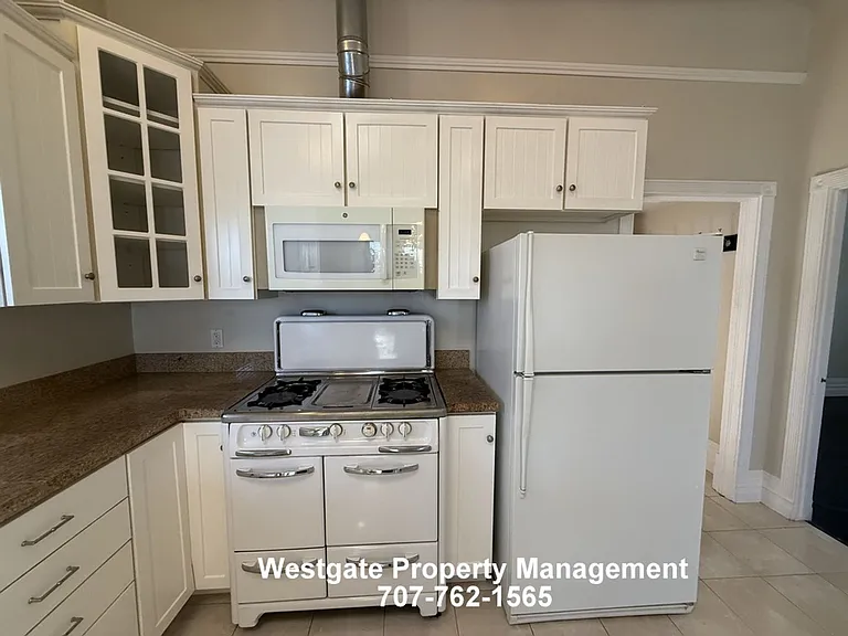 728 Petaluma Blvd S — Photo 12