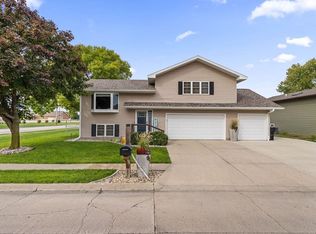 3854 30th Ave, Columbus, NE 68601