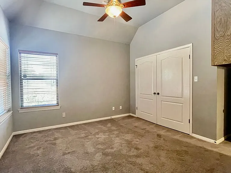 300 Quarry Spring Dr — Photo 20