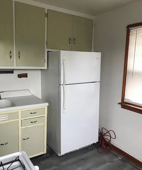 218 W William St #2 — Photo 10