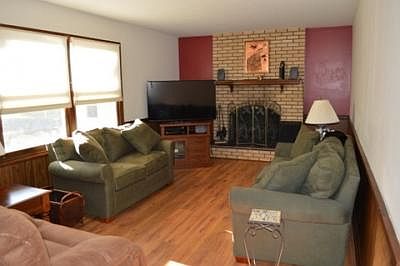 3rd image of 59181 Merrimac Ln