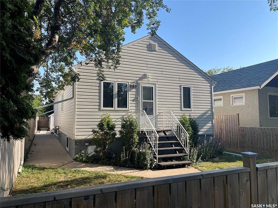 1st image of 540 10th St E